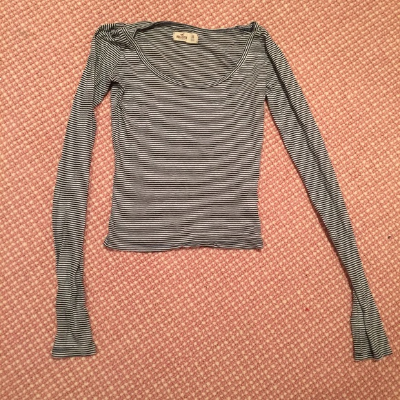 Hollister Tops - Hollister striped cropped longsleeve shirt
